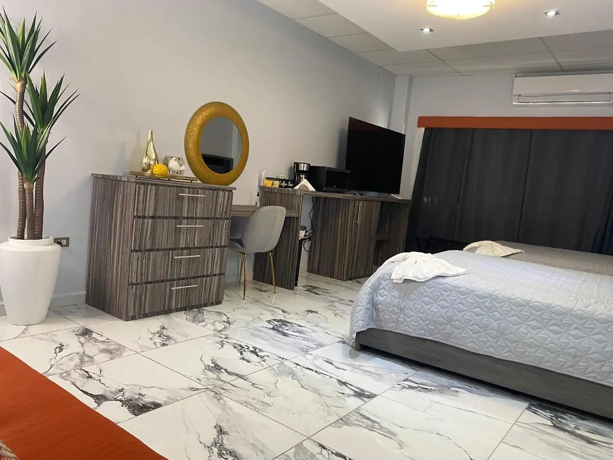 Itza-Bella Suites Isabela
