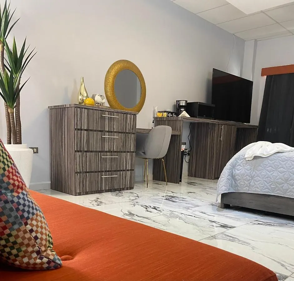 Itza-Bella Suites Isabela Aparthotel