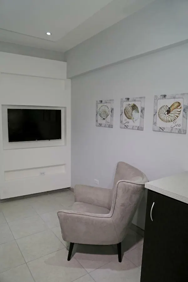 Itza-Bella Suites Isabela Aparthotel