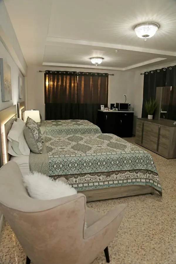 Itza-Bella Suites Isabela Aparthotel